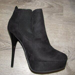 Diva Lounge Black Faux Suede Platform Ankle Booties Boots Stiletto Size 8 NEW